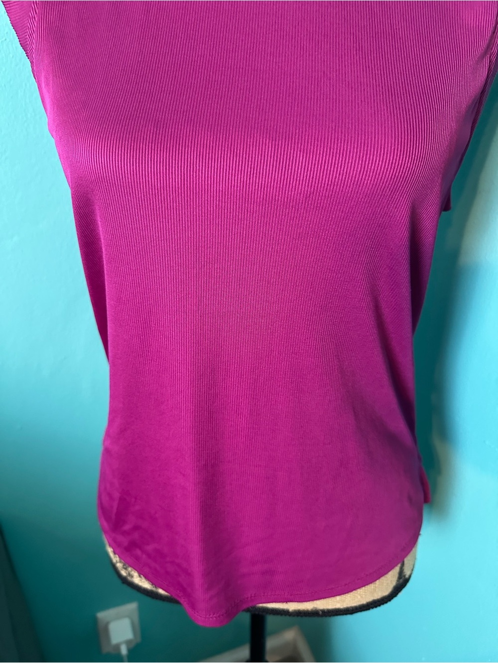 #150 Lucky In Love Flirty Sleeve Active Shirt Top M - Picture 3 of 6